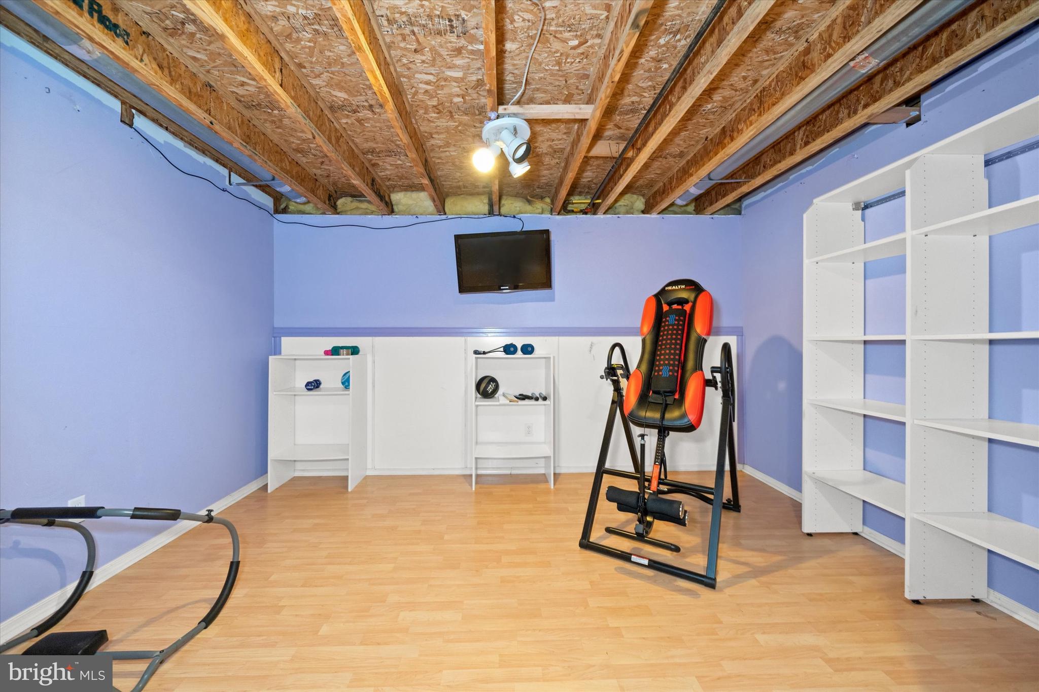 THE LEGENDS - Residential