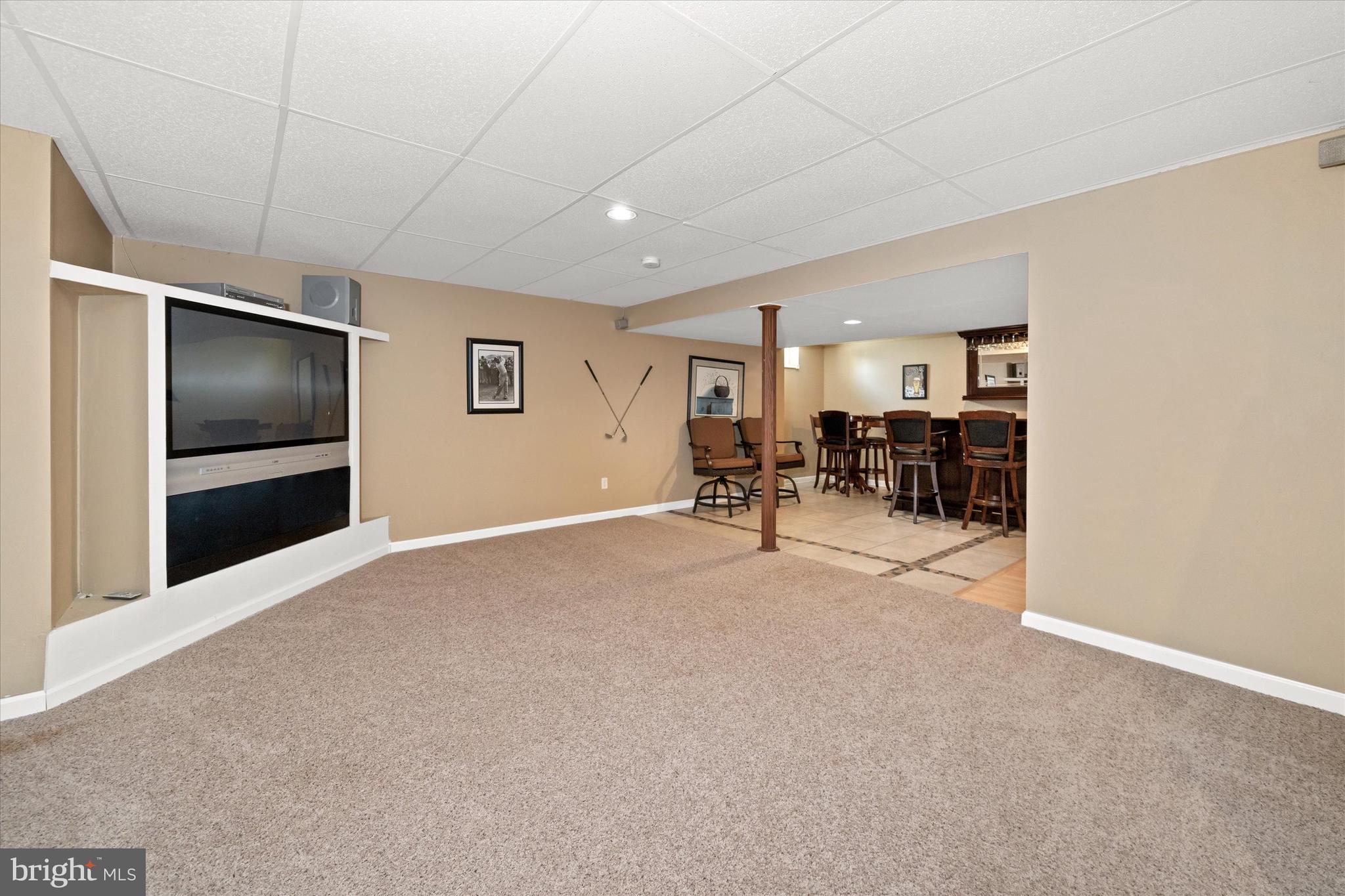 THE LEGENDS - Residential