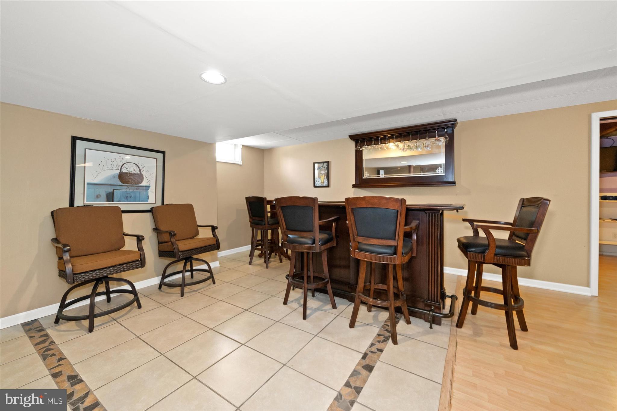 THE LEGENDS - Residential