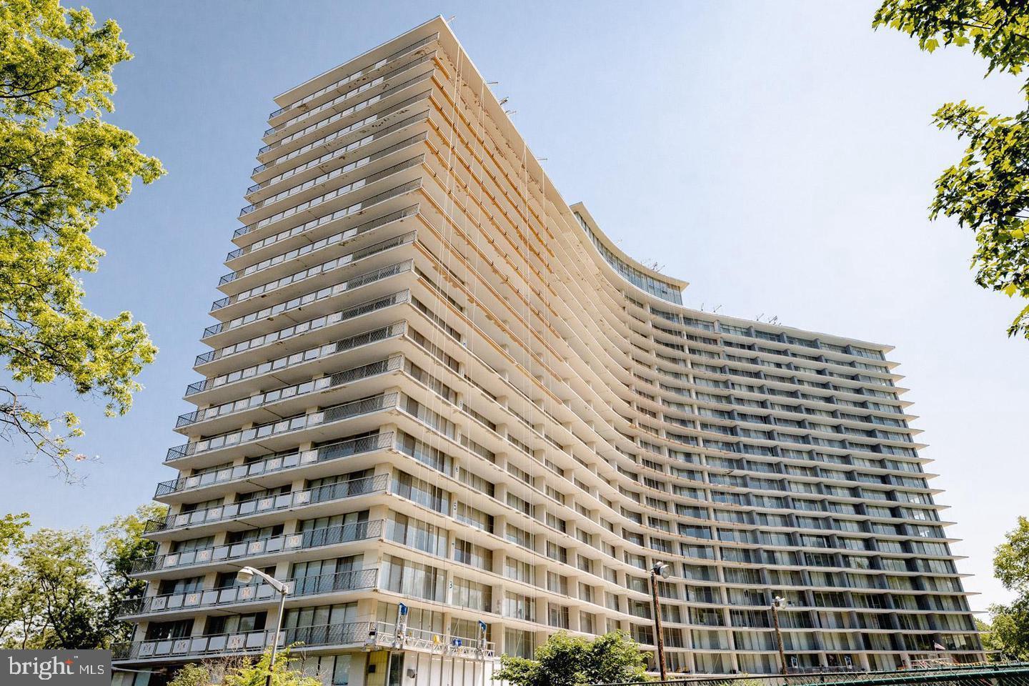 PHILADELPHIA (WEST) - Residential