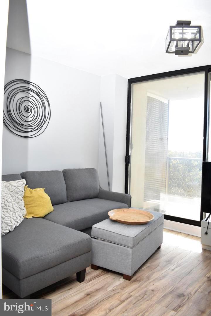 3900 FORD ROAD 00 14K