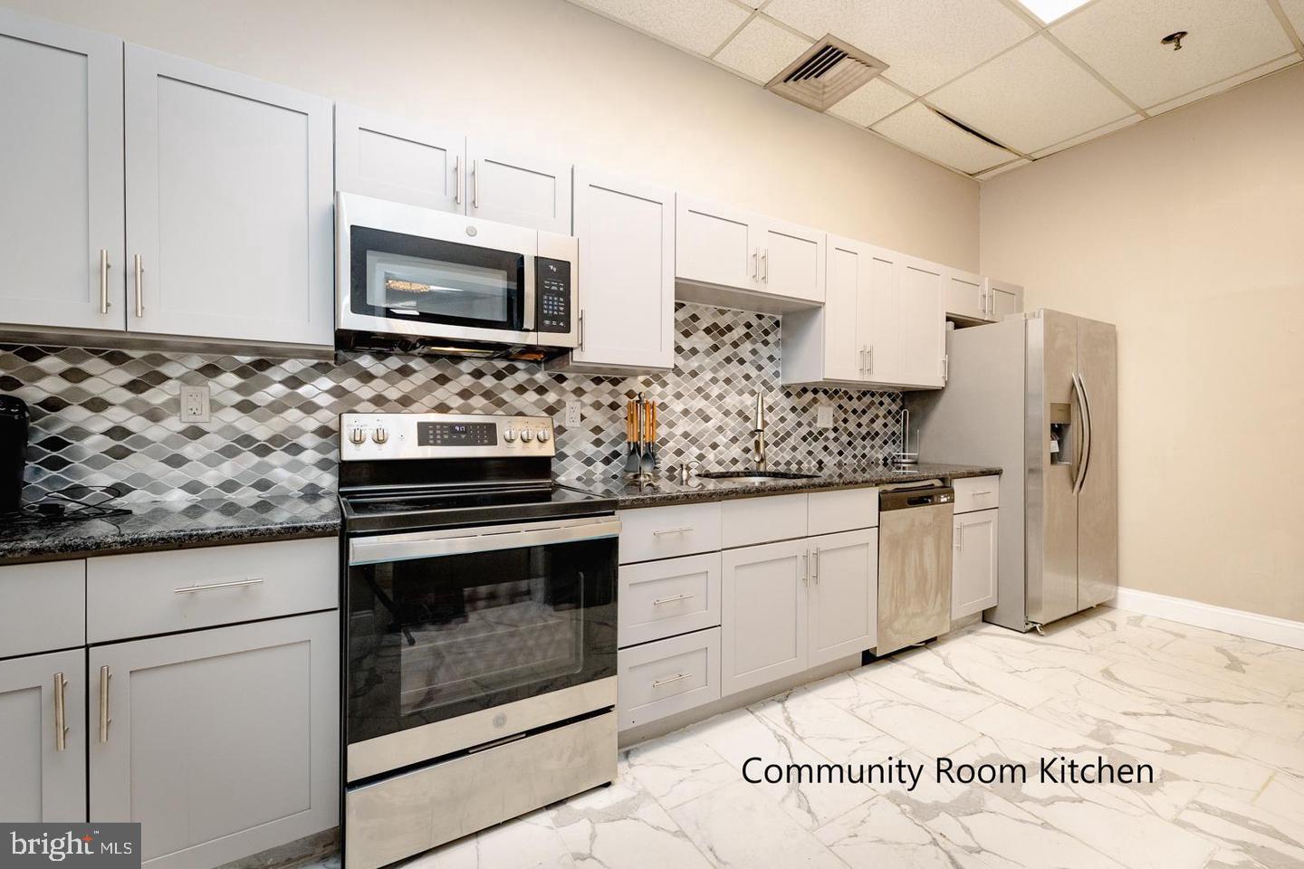 PHILADELPHIA (WEST) - Residential