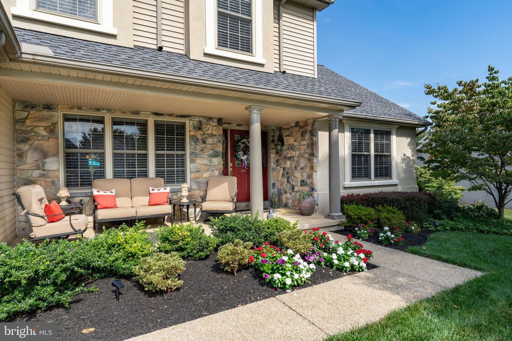 Photo of 306 Round Hill LANE, Lancaster, PA 17603 (MLS # PALA2040004)