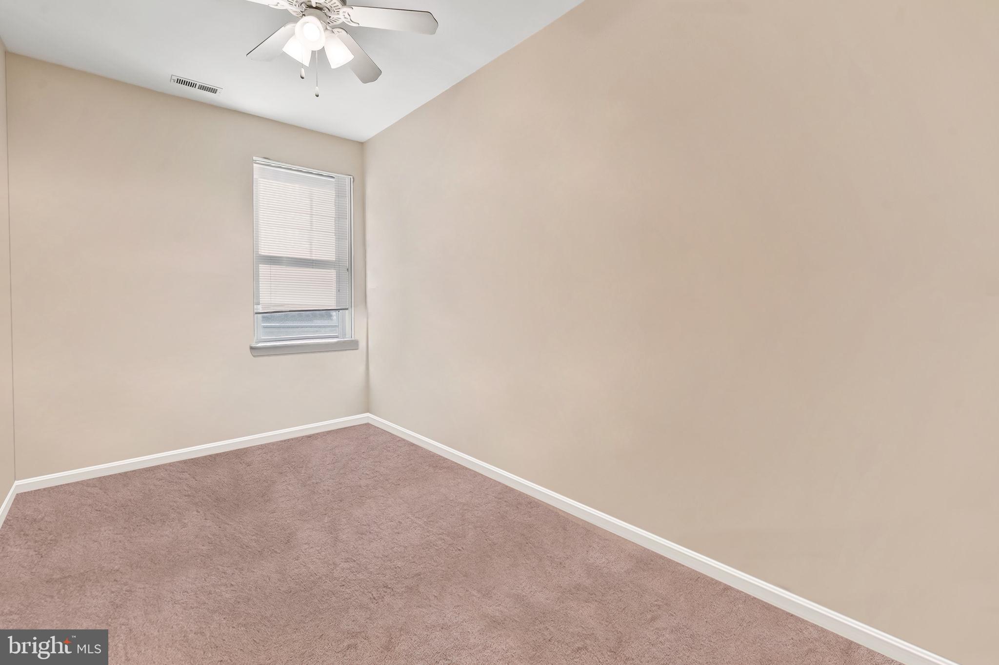 CANTON - Commercial Sale
