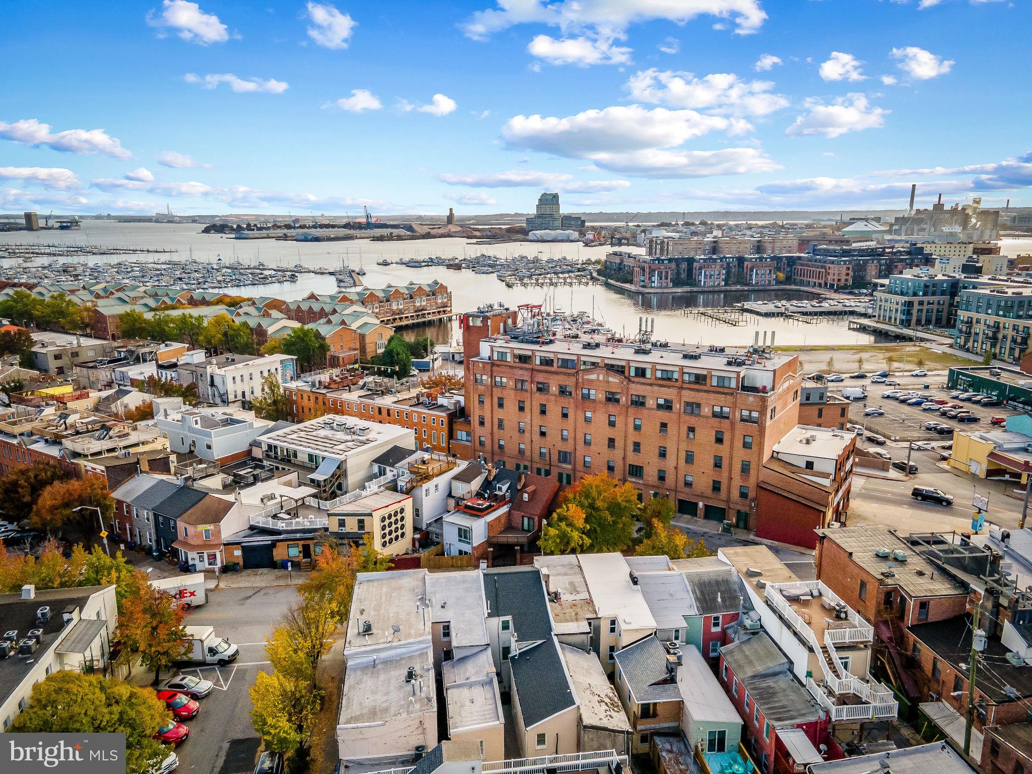 CANTON - Commercial Sale