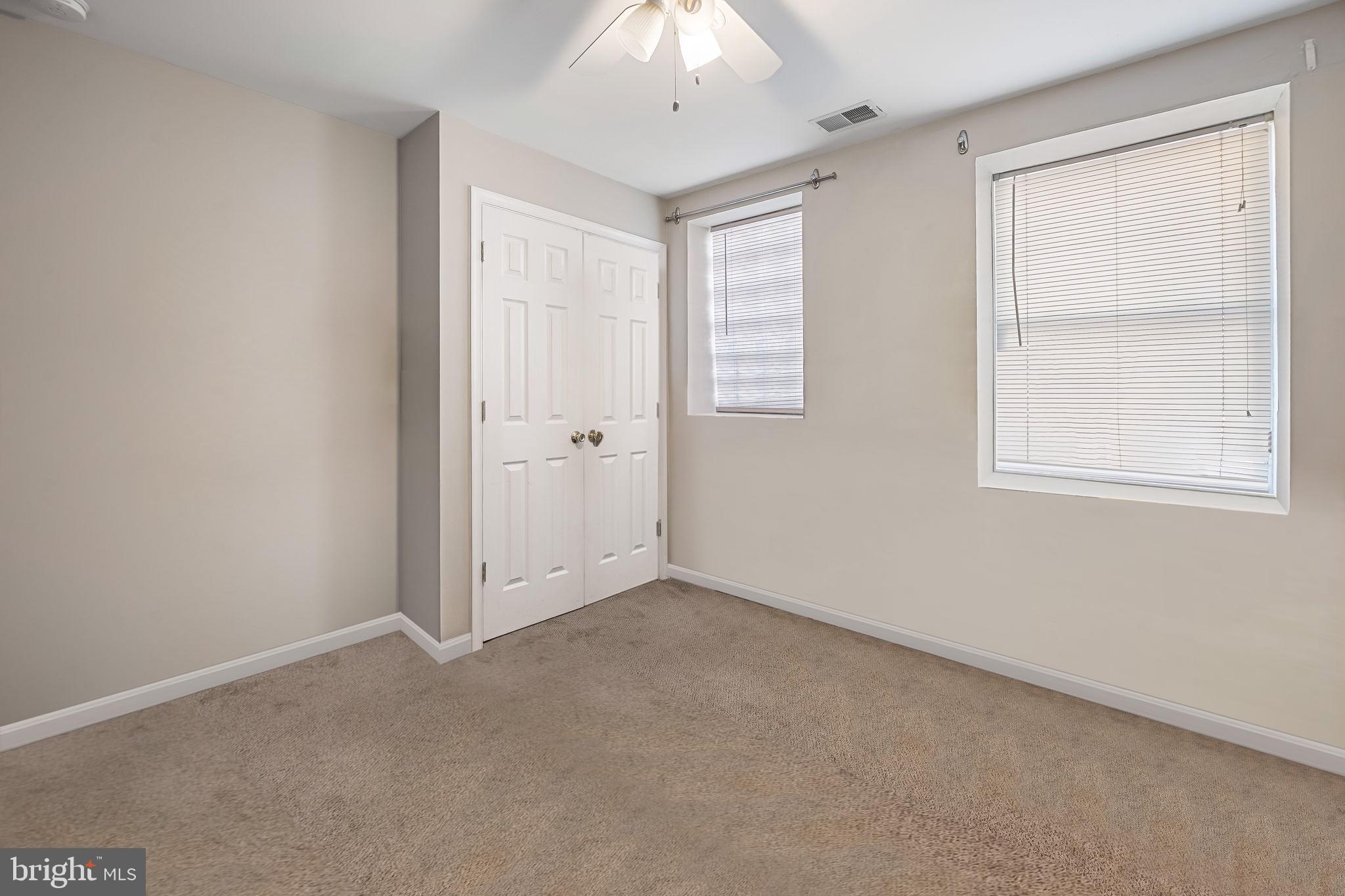 CANTON - Commercial Sale