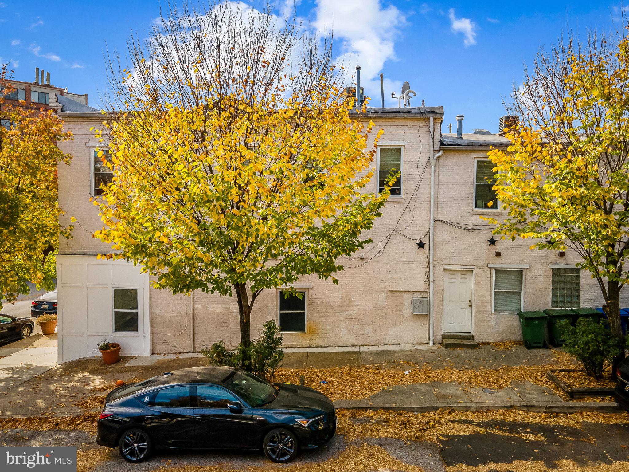 CANTON - Commercial Sale