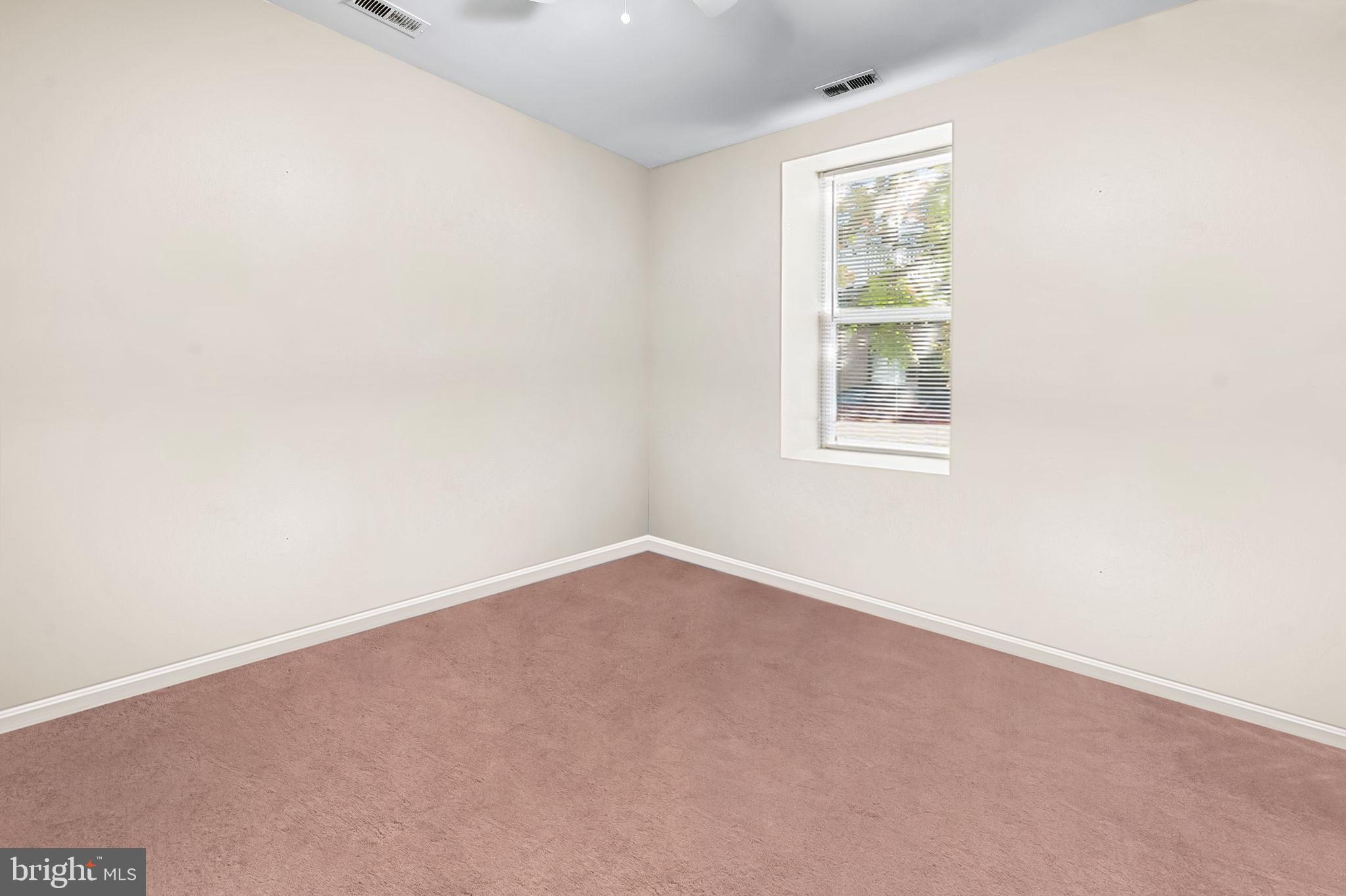CANTON - Commercial Sale