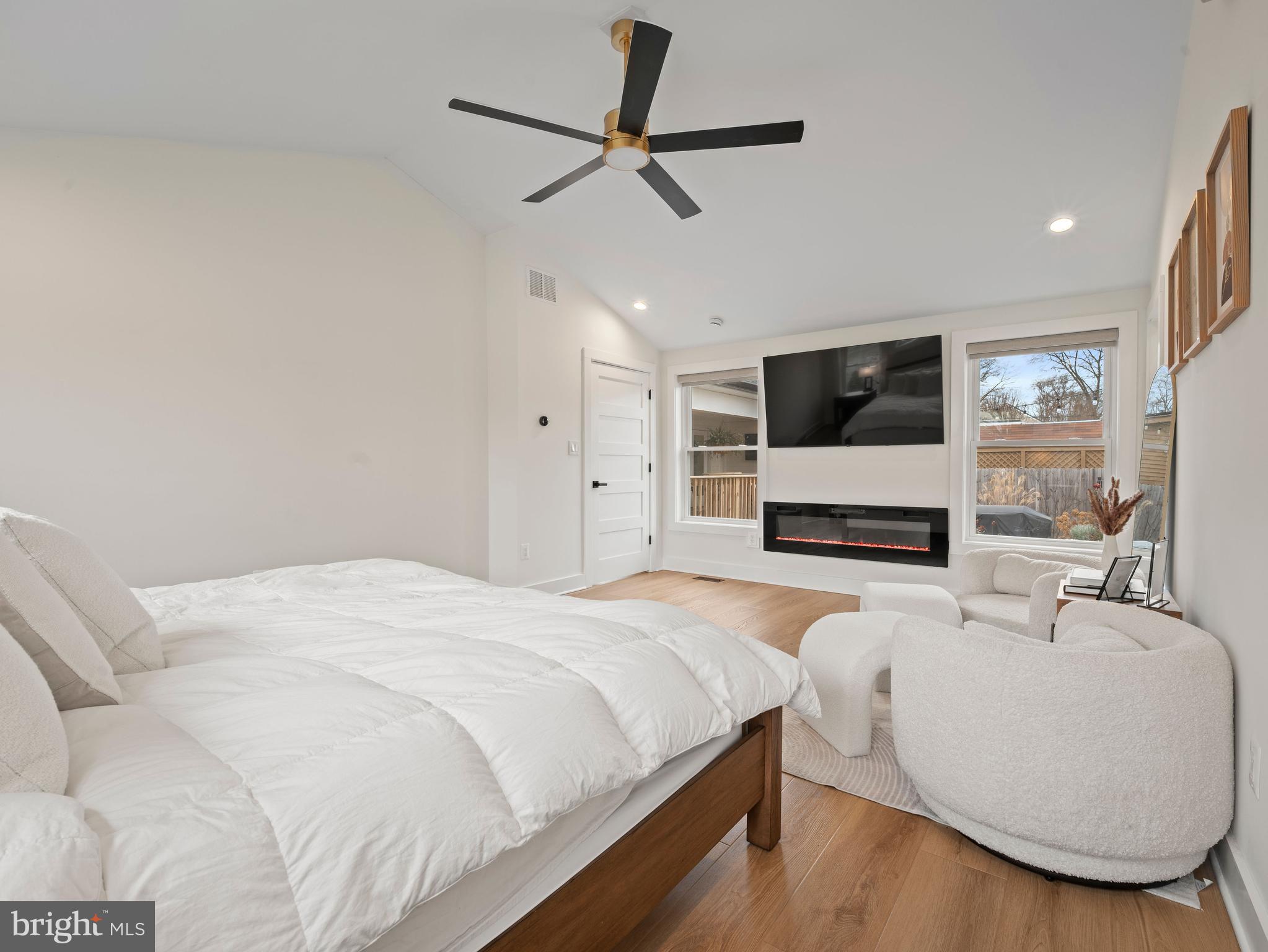 ROYAL BEACH - Residential