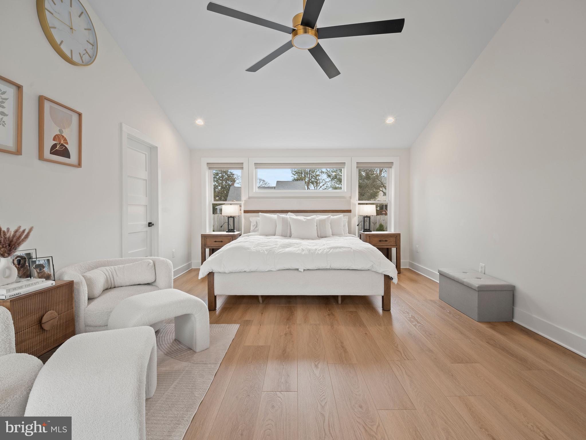 ROYAL BEACH - Residential