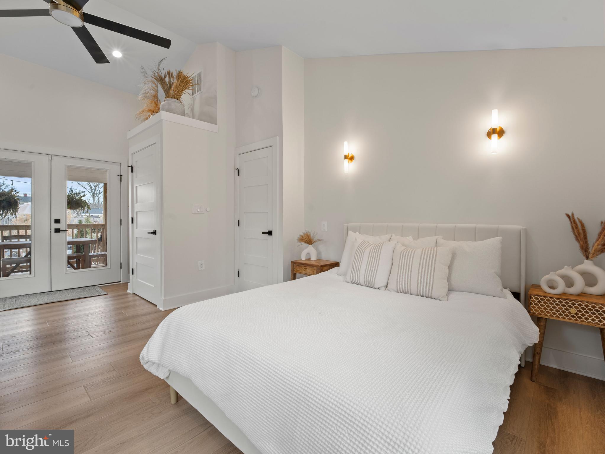 ROYAL BEACH - Residential