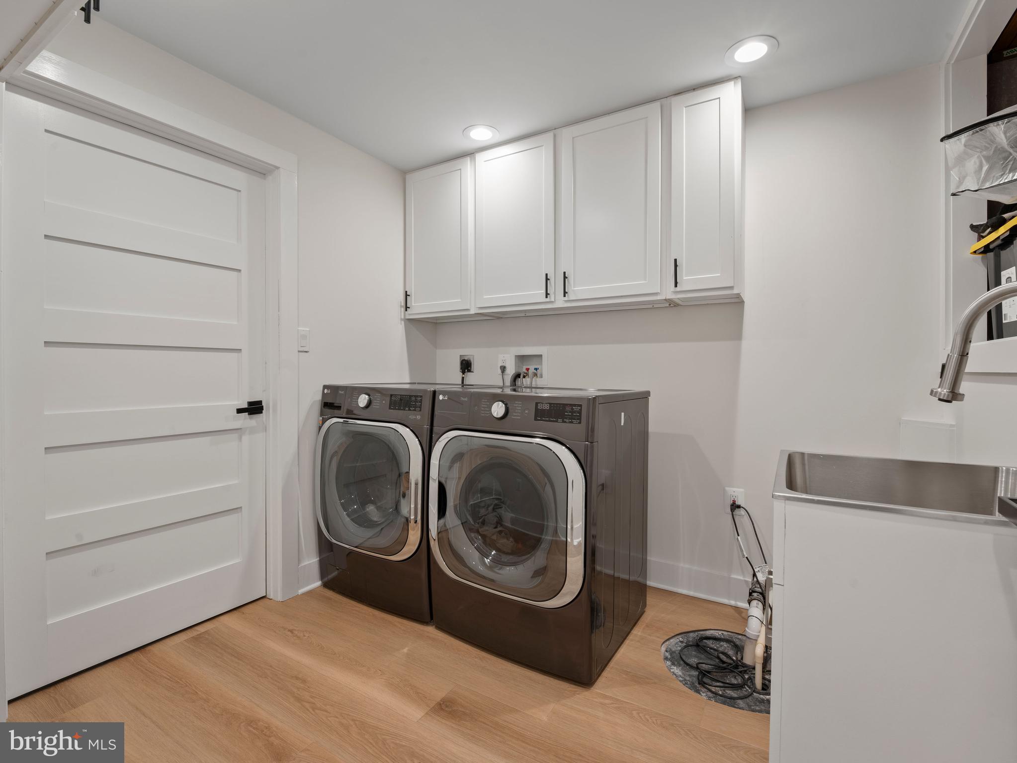 ROYAL BEACH - Residential