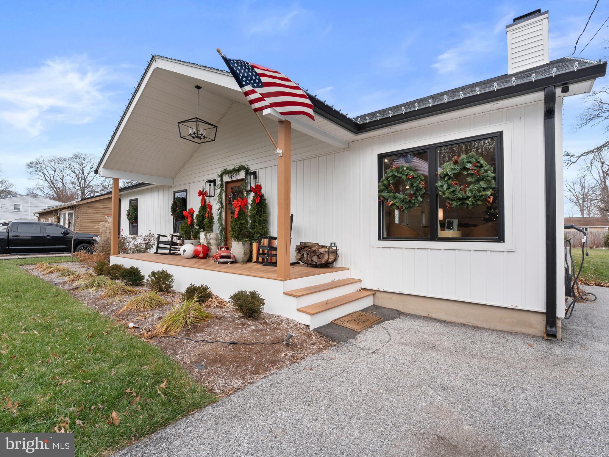 428 ROYAL BEACH ROAD