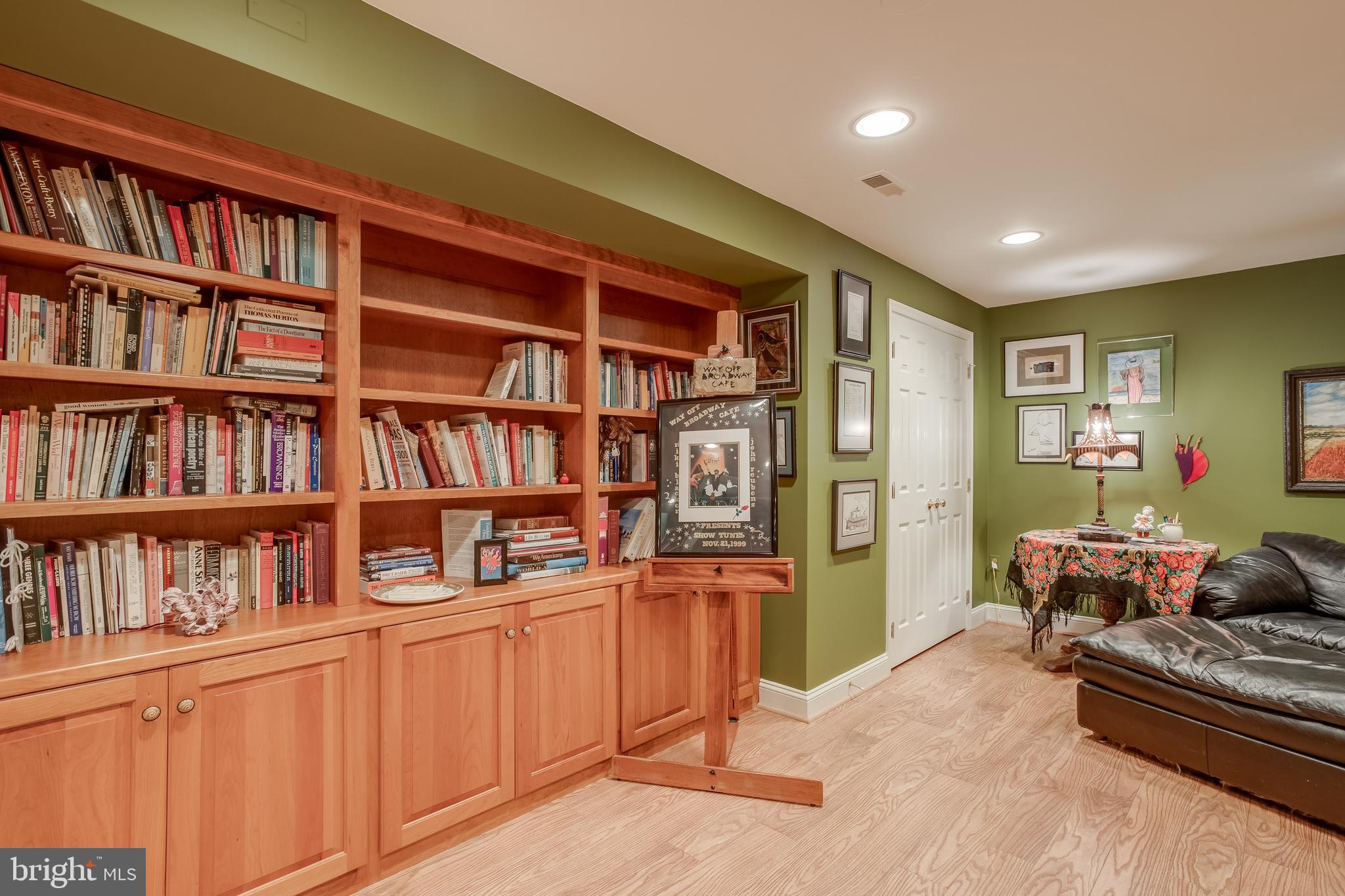 LAKE MANASSAS - Residential