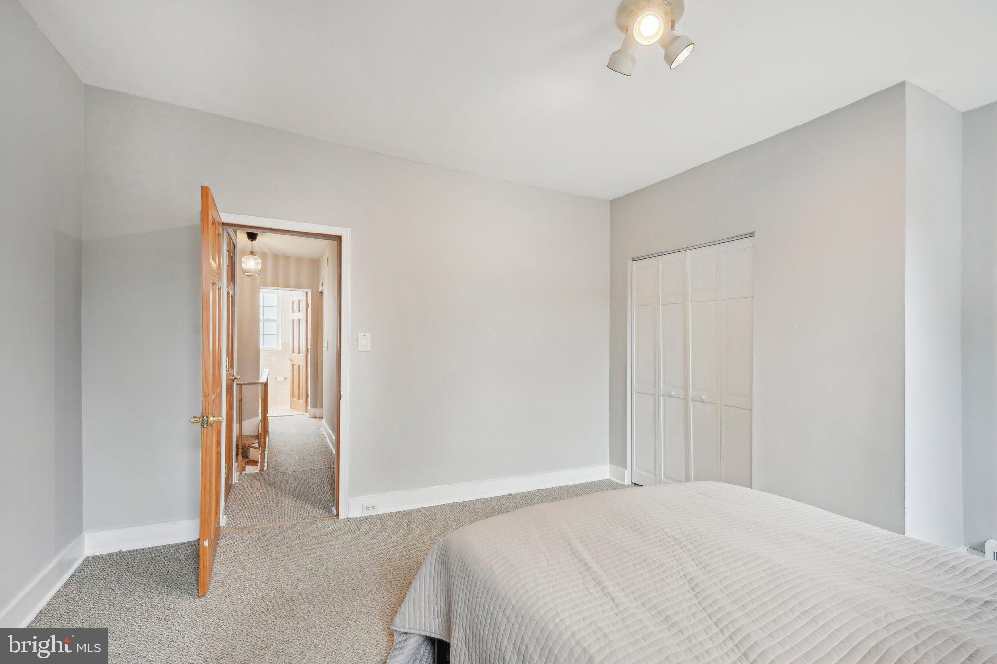 GRADUATE HOSPITAL - Residential