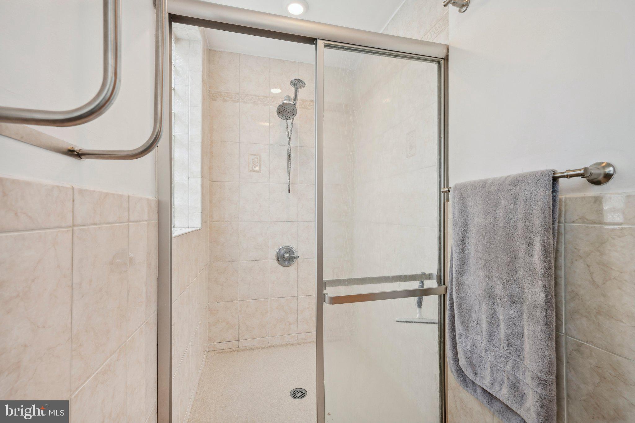 GRADUATE HOSPITAL - Residential