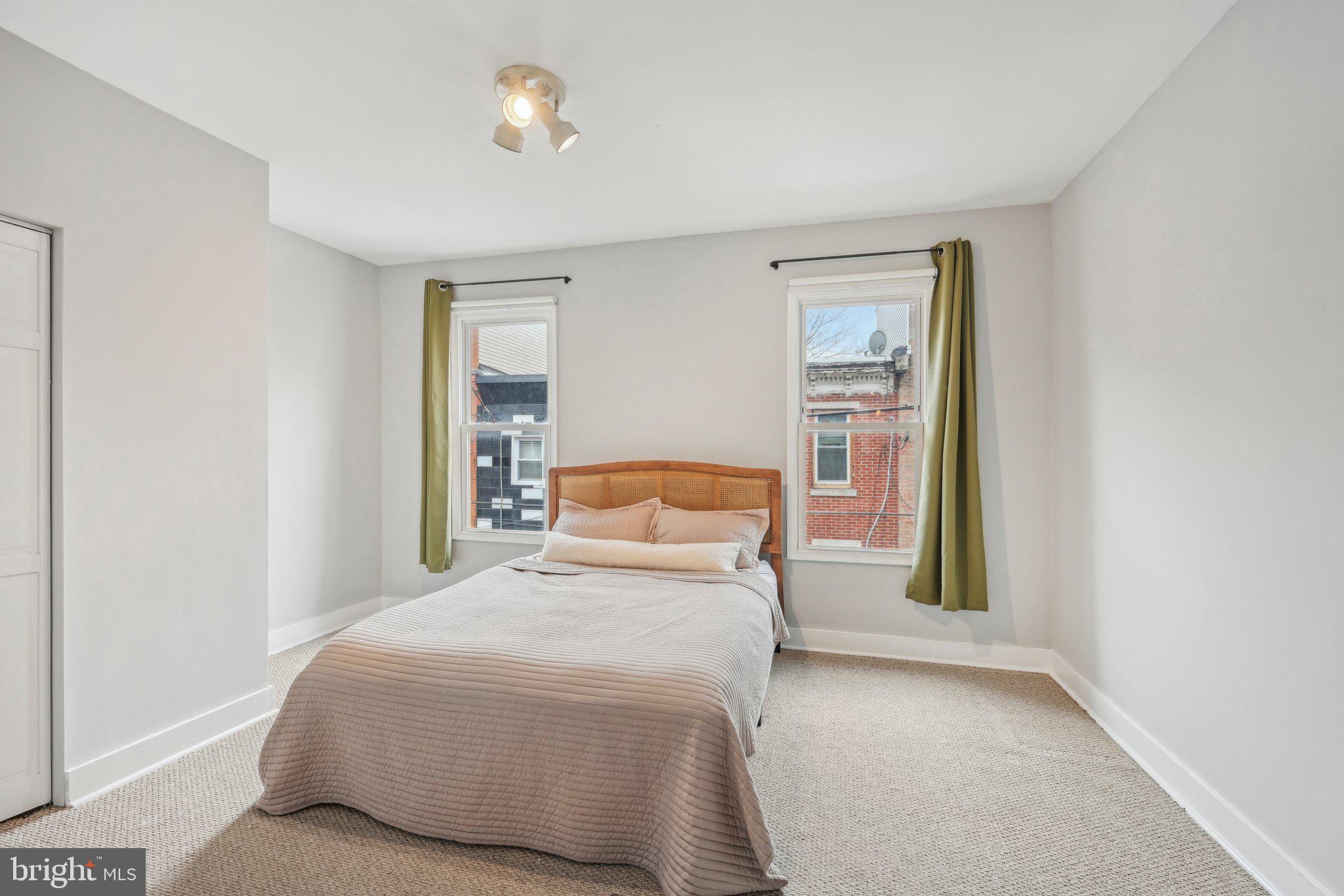 GRADUATE HOSPITAL - Residential