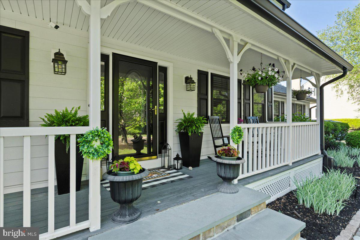 105 SOUTH DRIVE