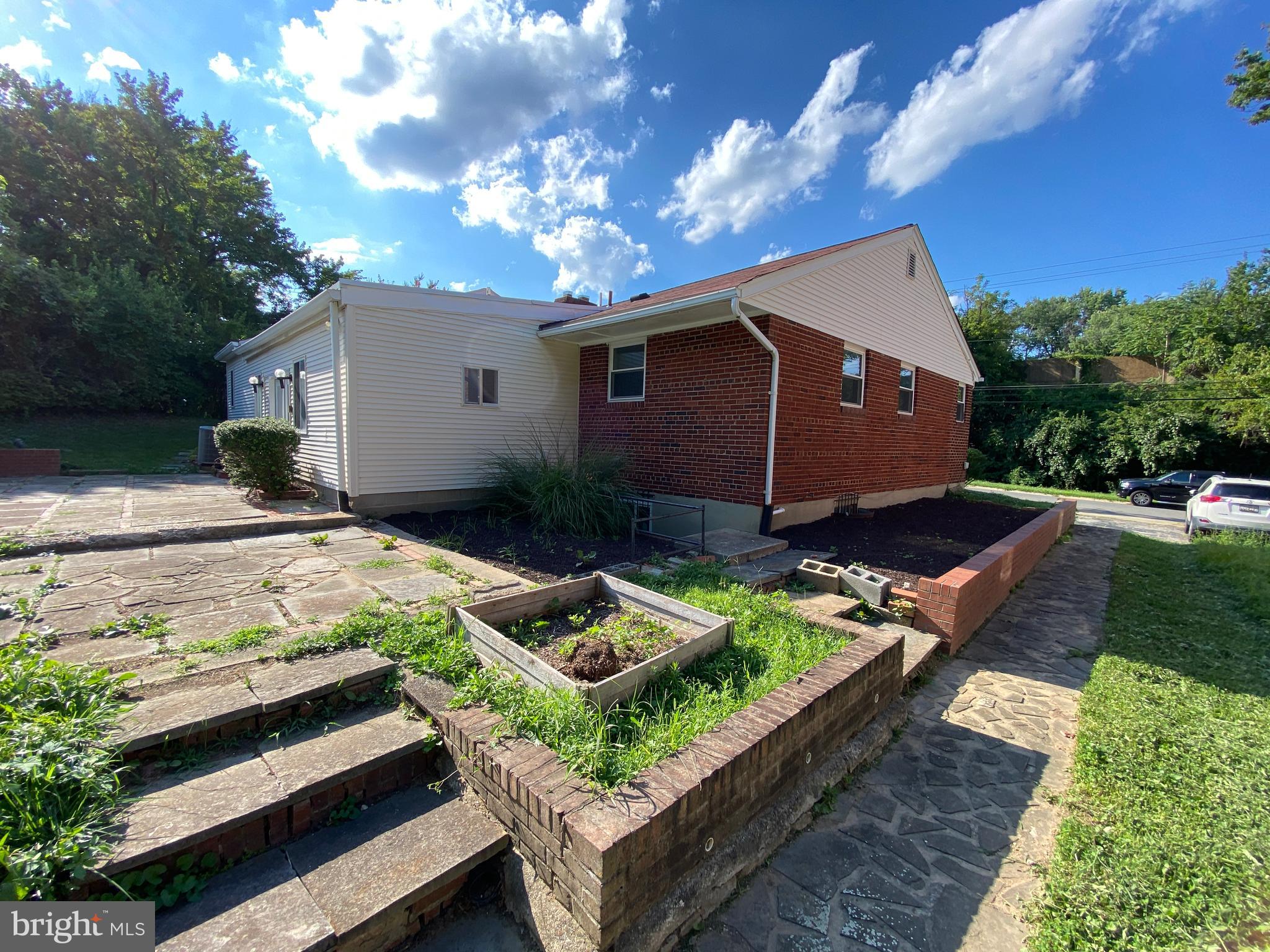 NORTHMONT - Residential