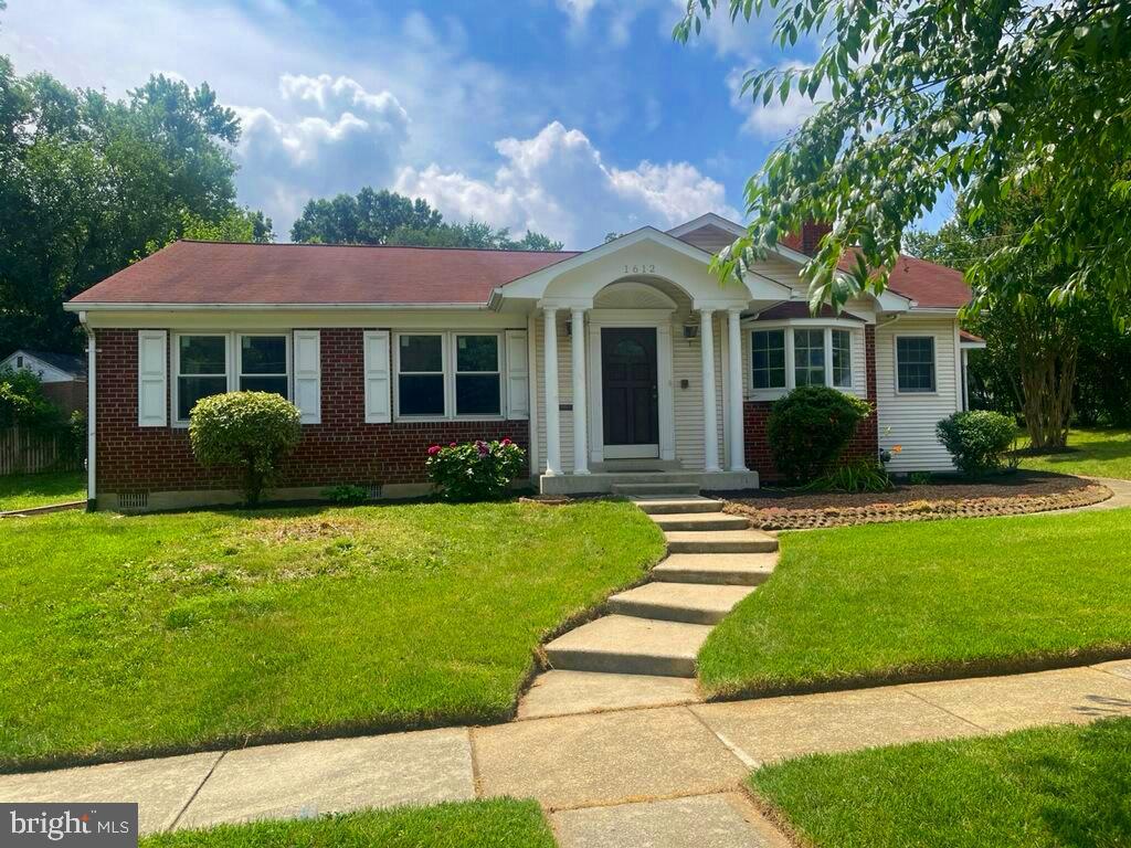 NORTHMONT - Residential