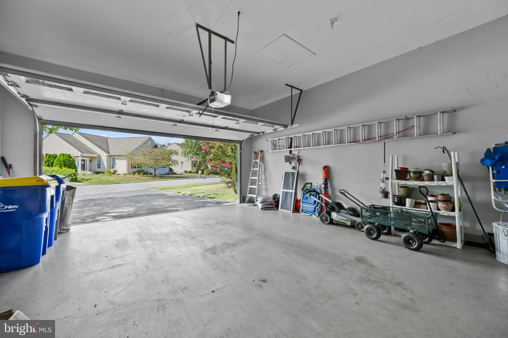 Rehoboth Beach, Delaware 19971, United States, 3 Bedrooms Bedrooms, ,3 BathroomsBathrooms,Residential,Active,204707