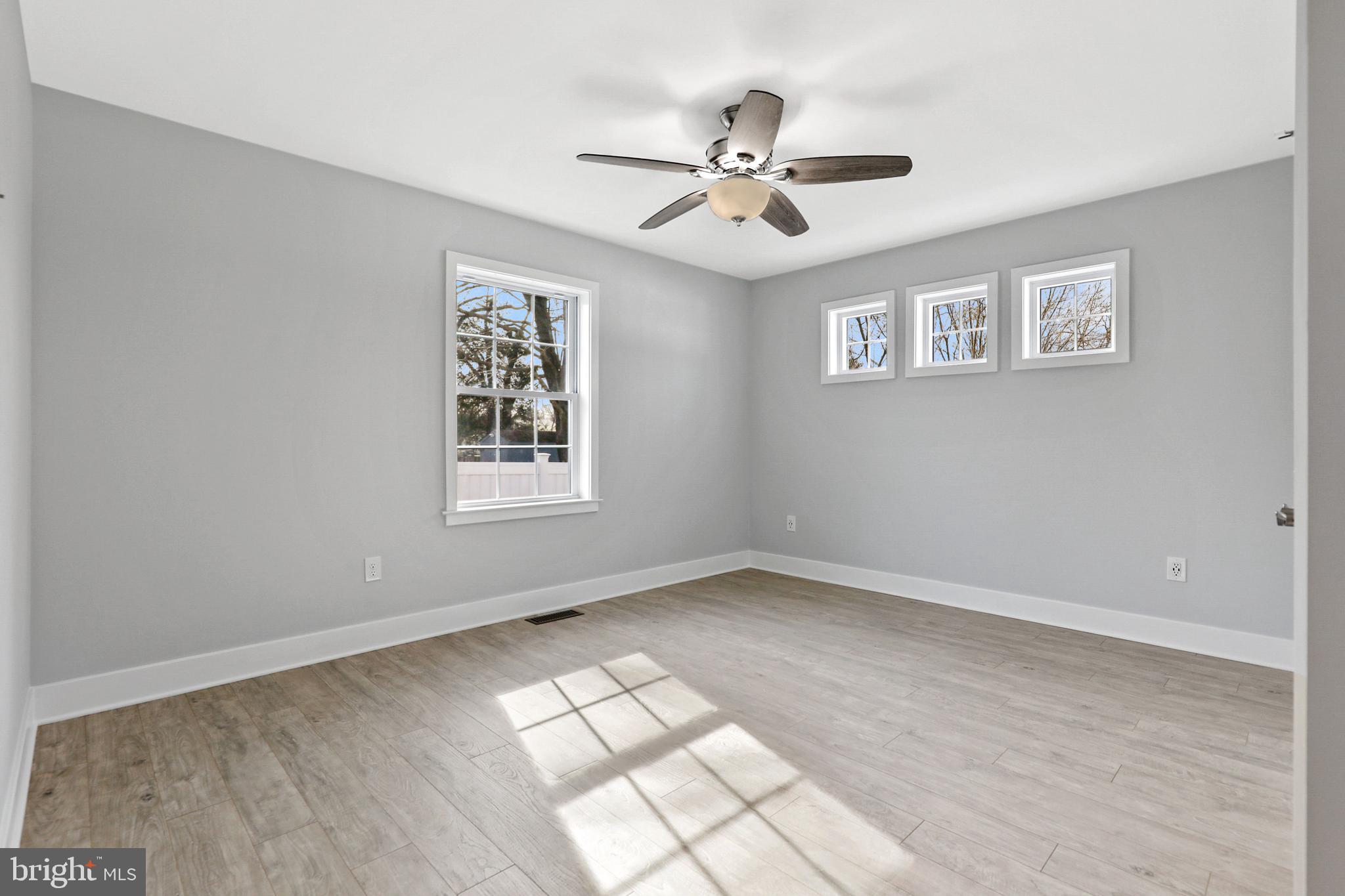 ABERDEEN HILLS - Residential