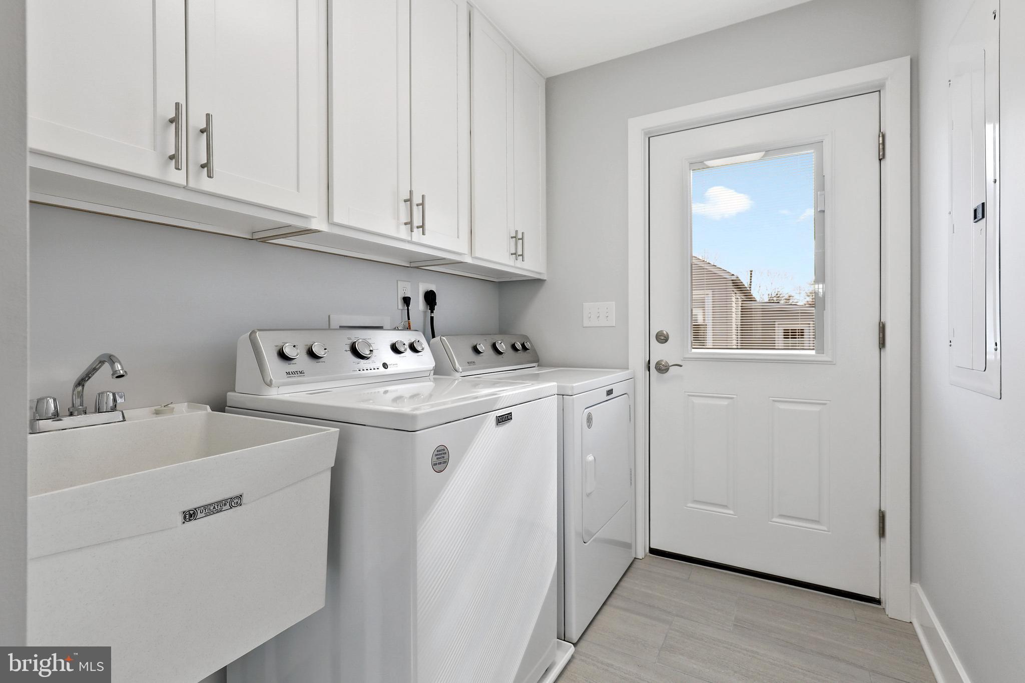 ABERDEEN HILLS - Residential