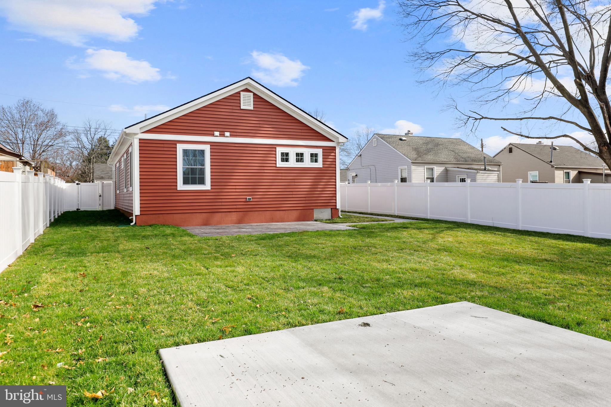 ABERDEEN HILLS - Residential