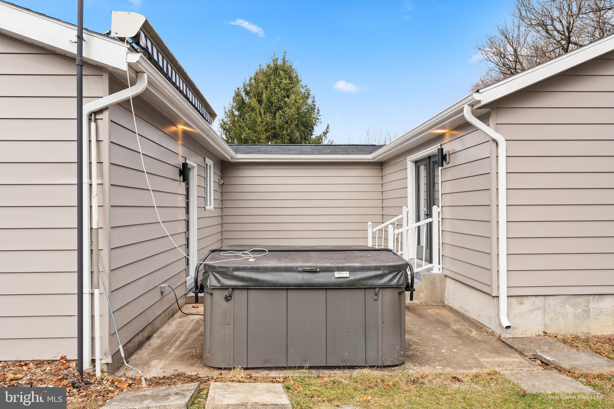 NORTH MANHEIM TWP - Residential