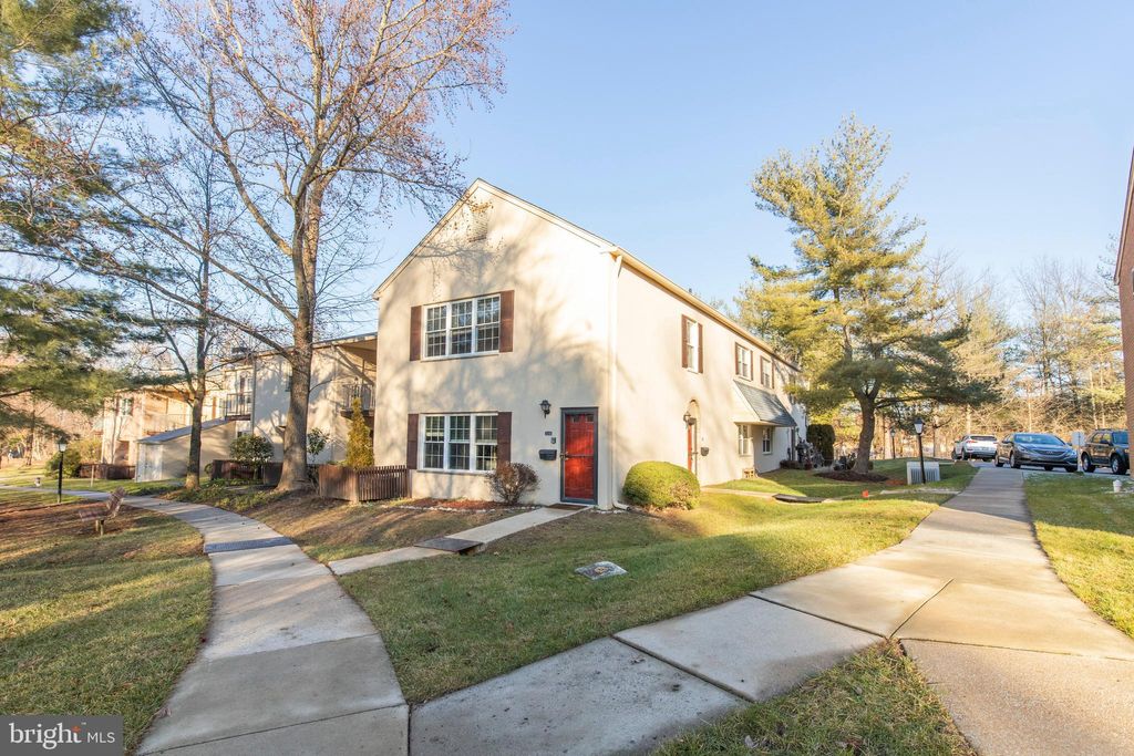 Photo of 510 Old Forge Xing, DEVON, PA 19333 (MLS # PACT2117860)