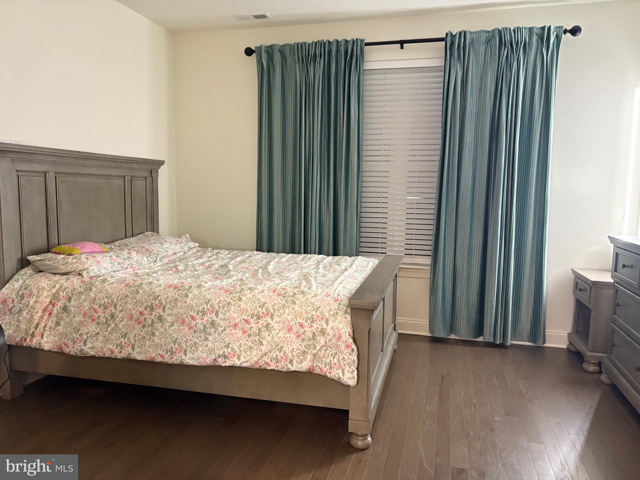 ROSE POINTE - Residential