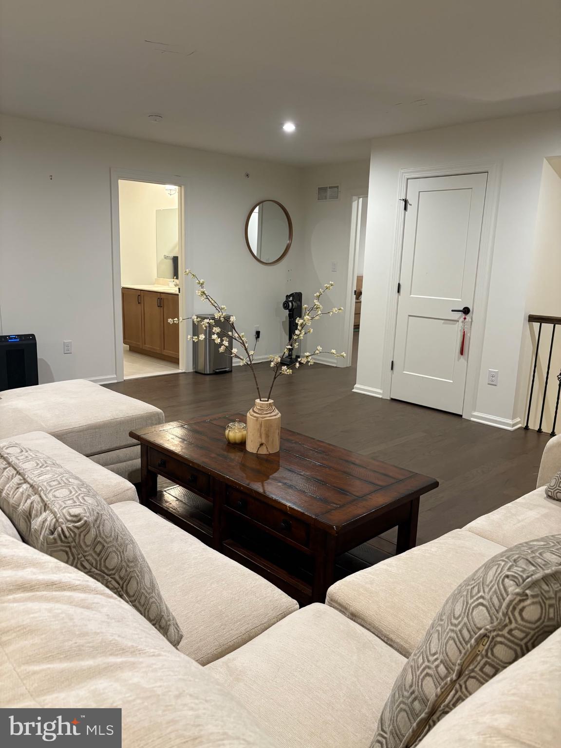 ROSE POINTE - Residential