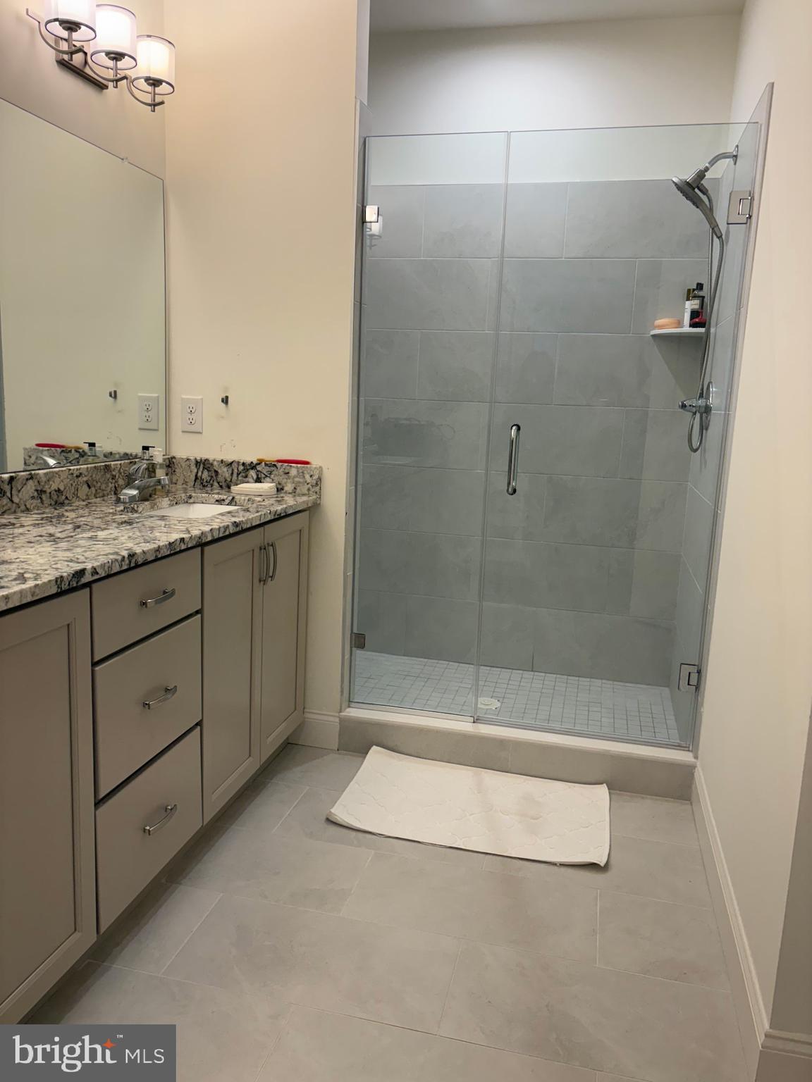 ROSE POINTE - Residential