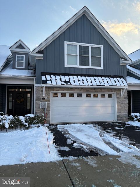 Homes For Sale - 909 Holden Court<br/> WARMINSTER, PA 18974