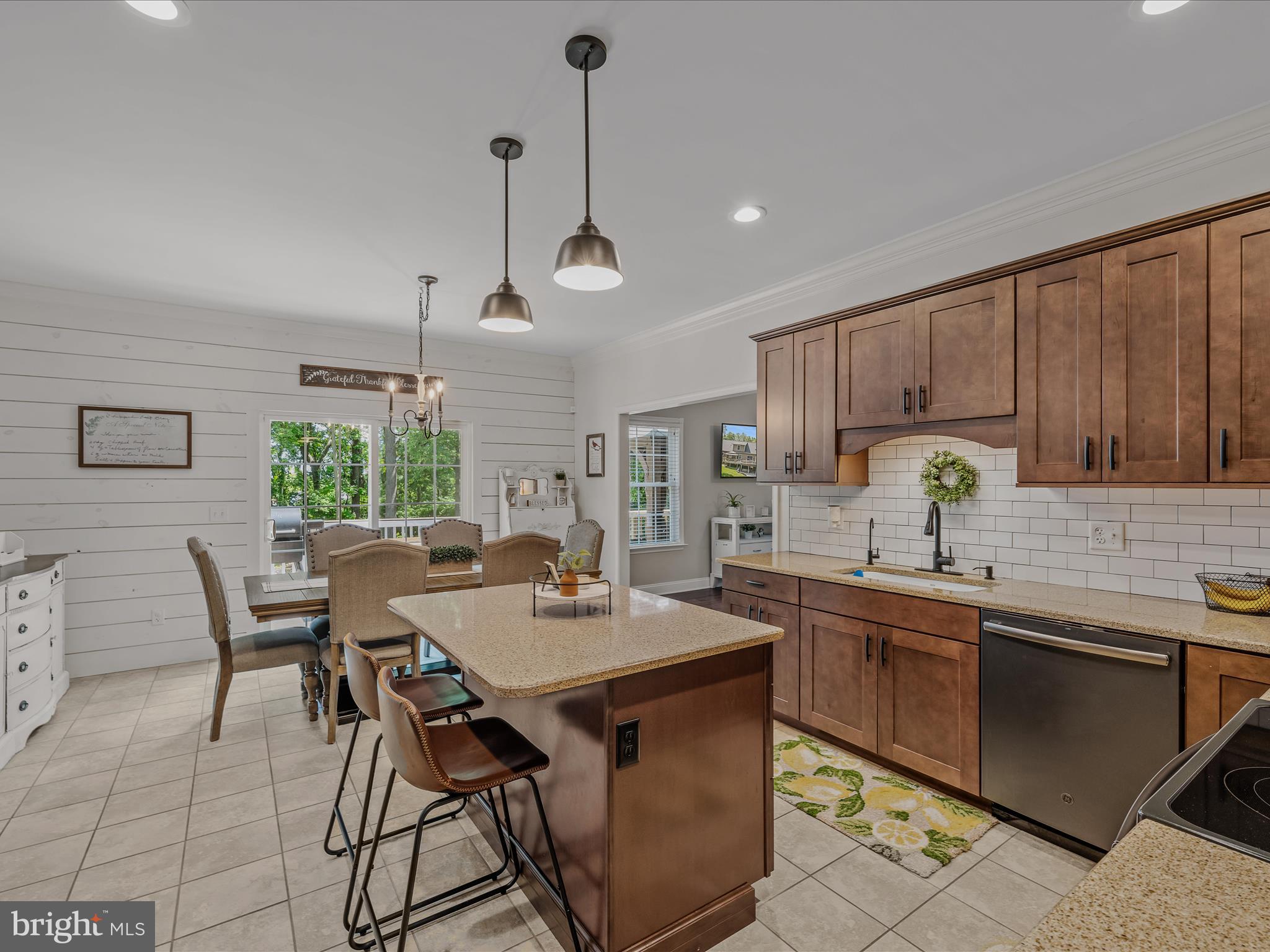 WILLOW RIDGE - Residential