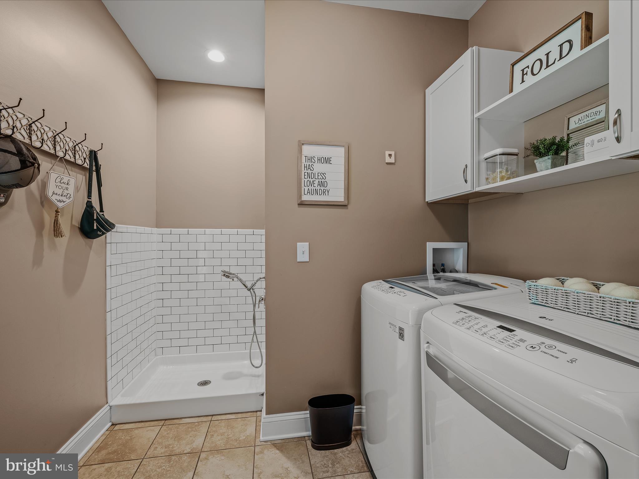 WILLOW RIDGE - Residential