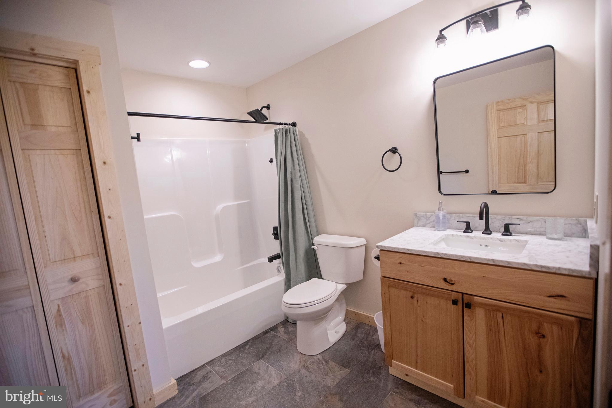 LODESTONE SUB - Residential