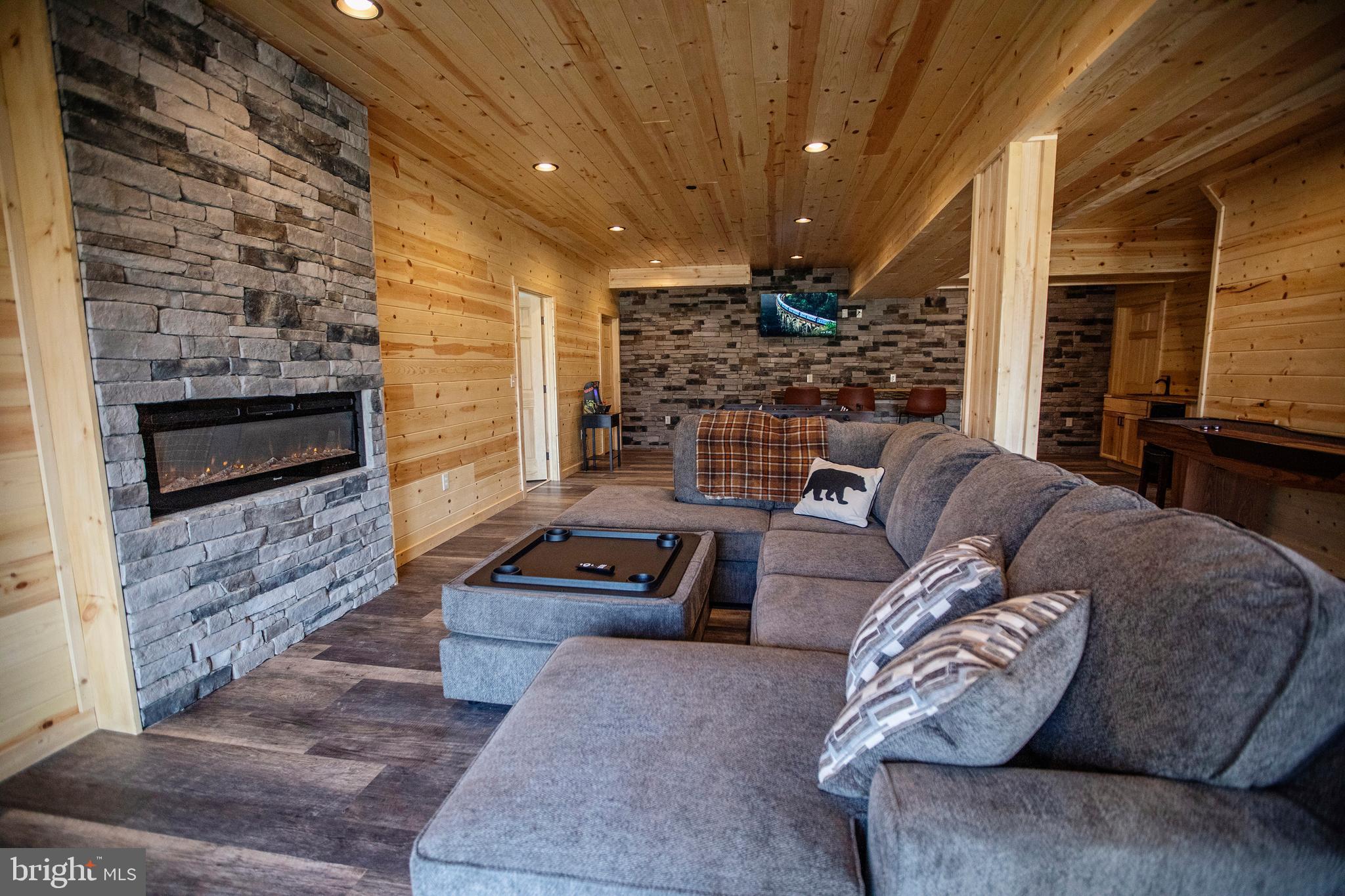 LODESTONE SUB - Residential