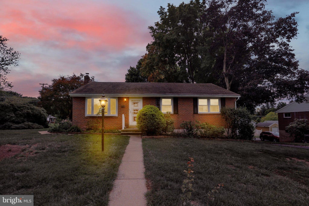 Photo of 1000 Rhodora Avenue, READING, PA 19605 (MLS # PABK2078598)