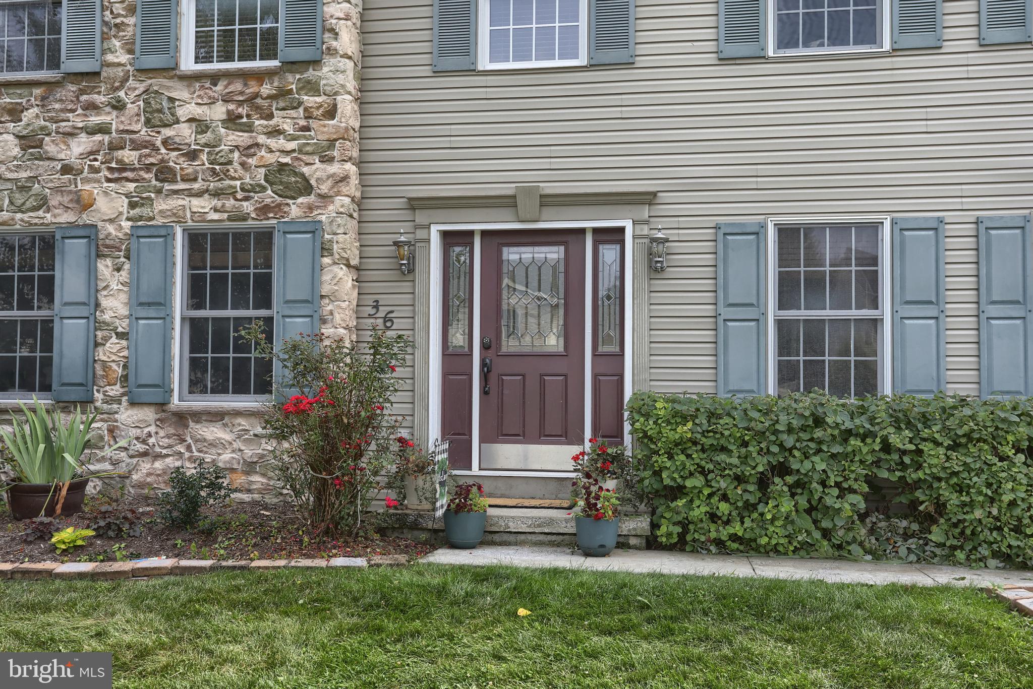 36 MANOR CIRCLE