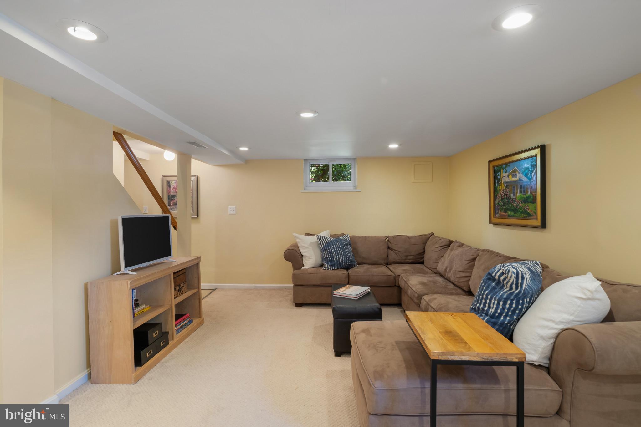 ARMAGH VILLAGE - Residential