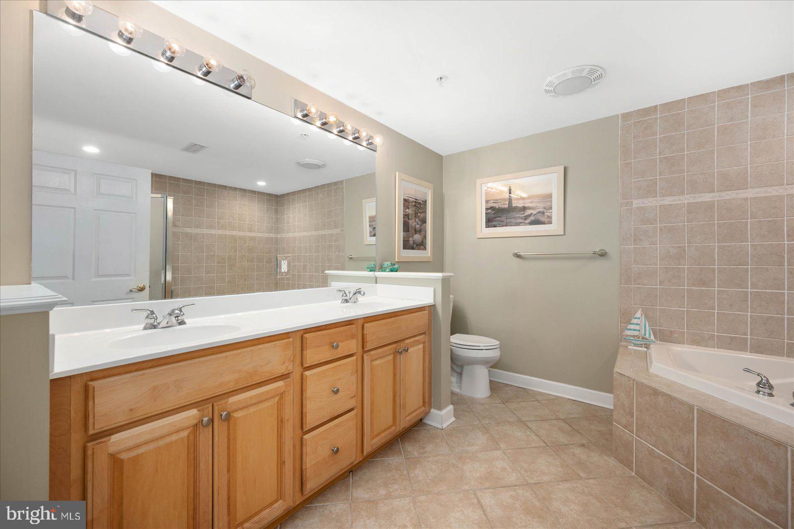 DOWNTOWN OC - Residential