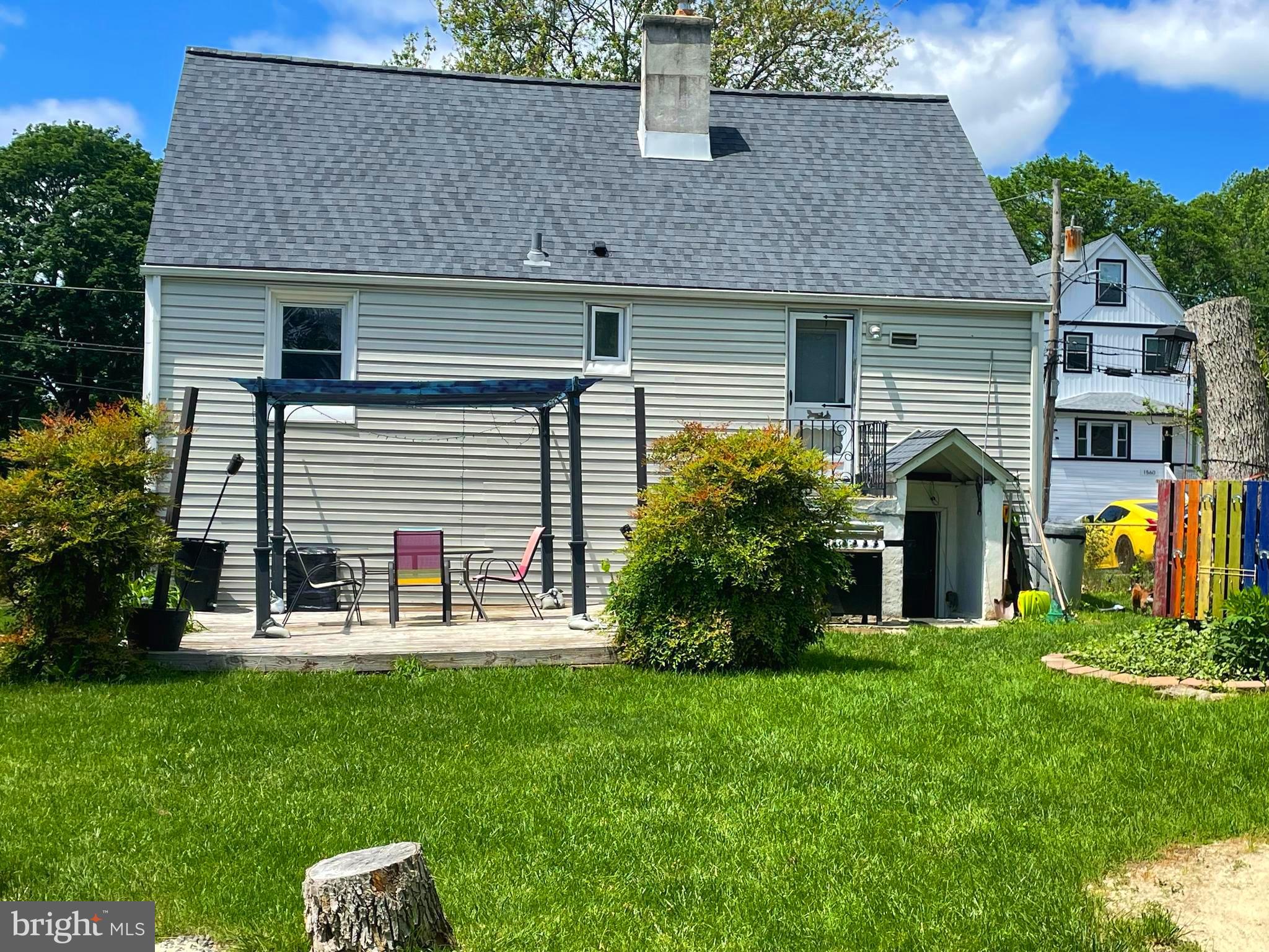 CRESTMONT - Residential