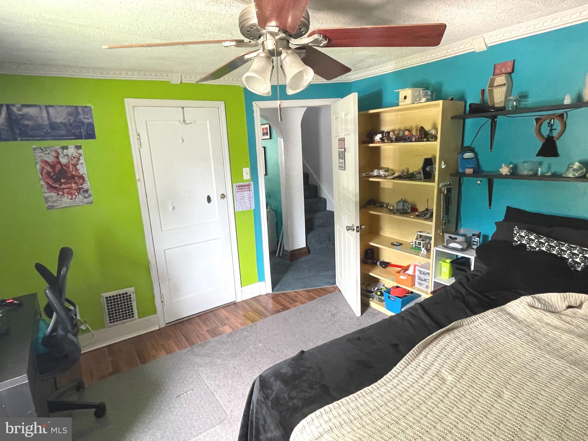 CRESTMONT - Residential