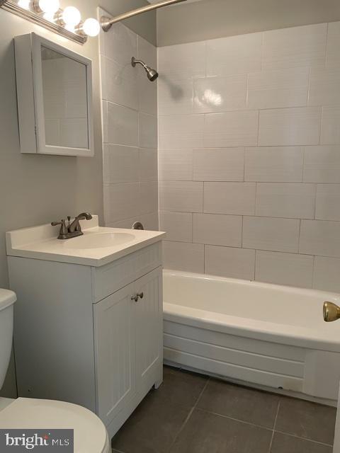 MONTGOMERY CENTURY - Residential Lease