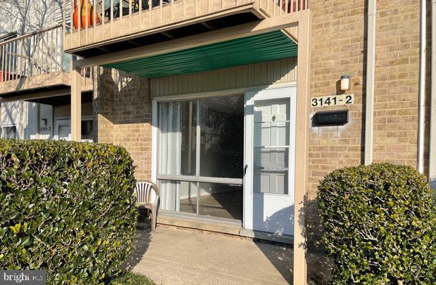 MONTGOMERY CENTURY - Residential Lease