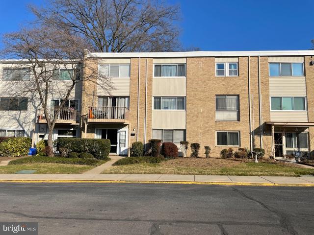 MONTGOMERY CENTURY - Residential Lease