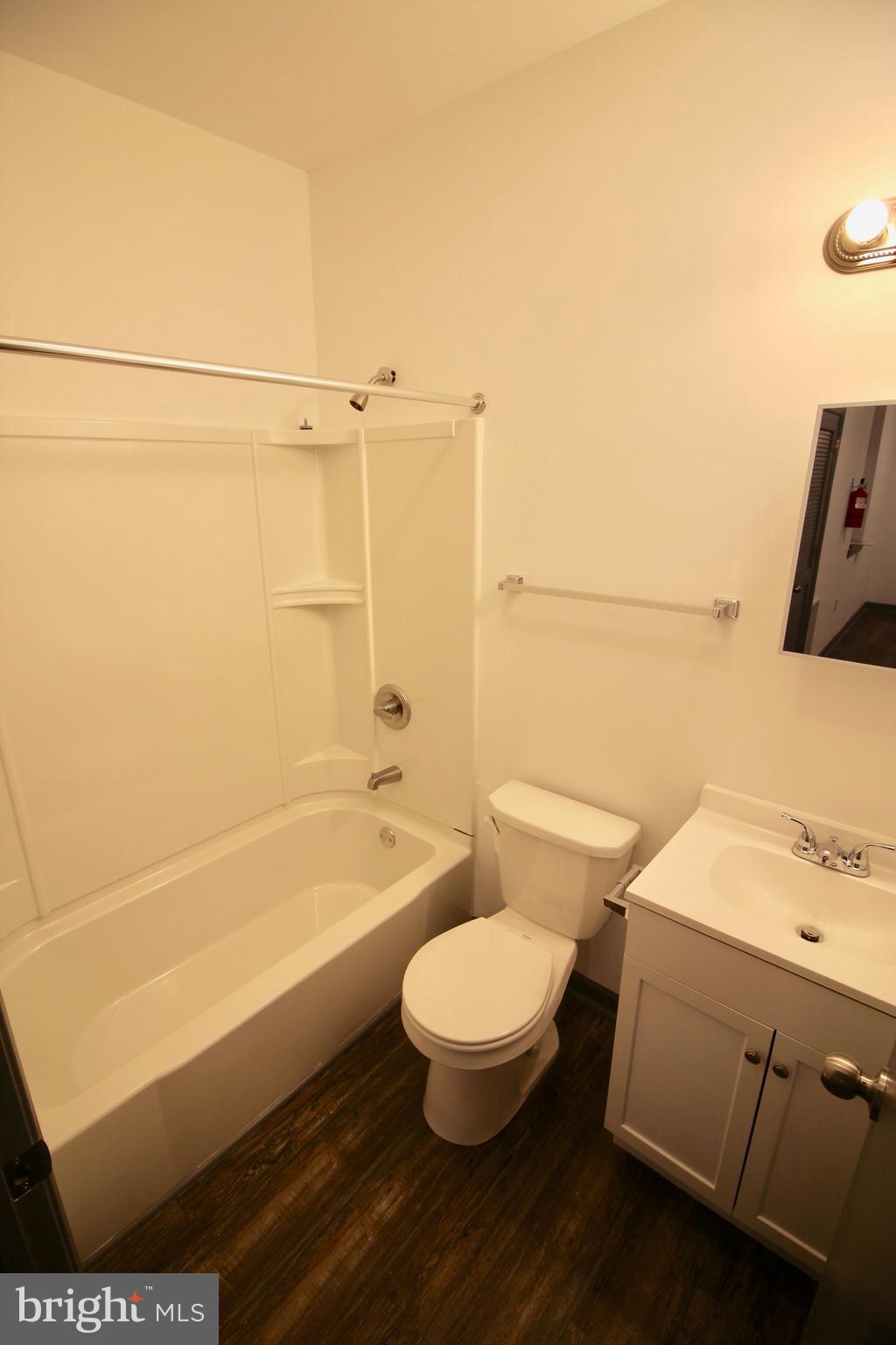 TEMPLE UNIVERSITY - Residential Lease