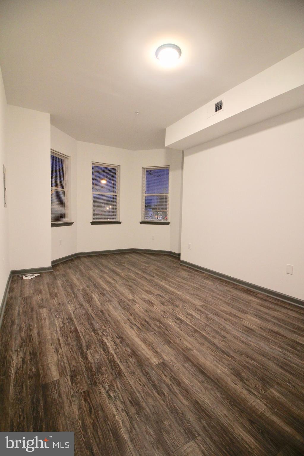 TEMPLE UNIVERSITY - Residential Lease