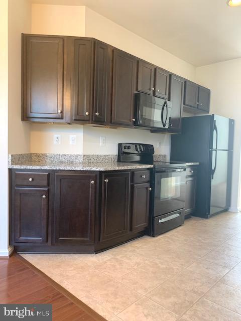 LADYSMITH VILLAGE - Residential Lease